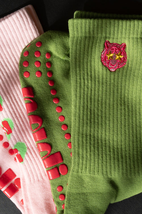 PDA - We don’t need to make a show out of it